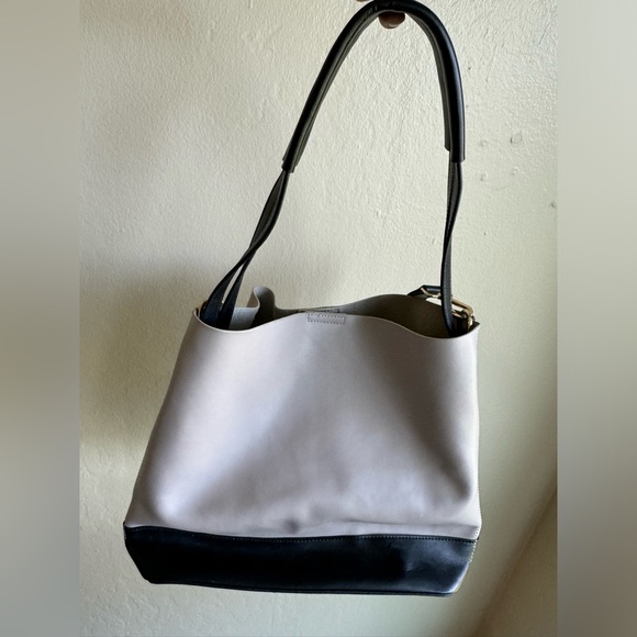 colab Handbags - Colab leather purse with interior removable compartment